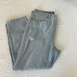 Express mom jeans high rise crop light wash size 8